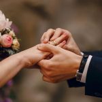 Шлюбний вік в Україні: закон, винятки, світ