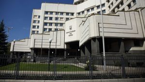 КСУ визнав неконституційним право Кабміну обмежувати права на карантині