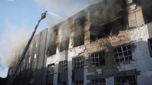Росія вдарила по фармзаводу в Києві та складу «Ашан»